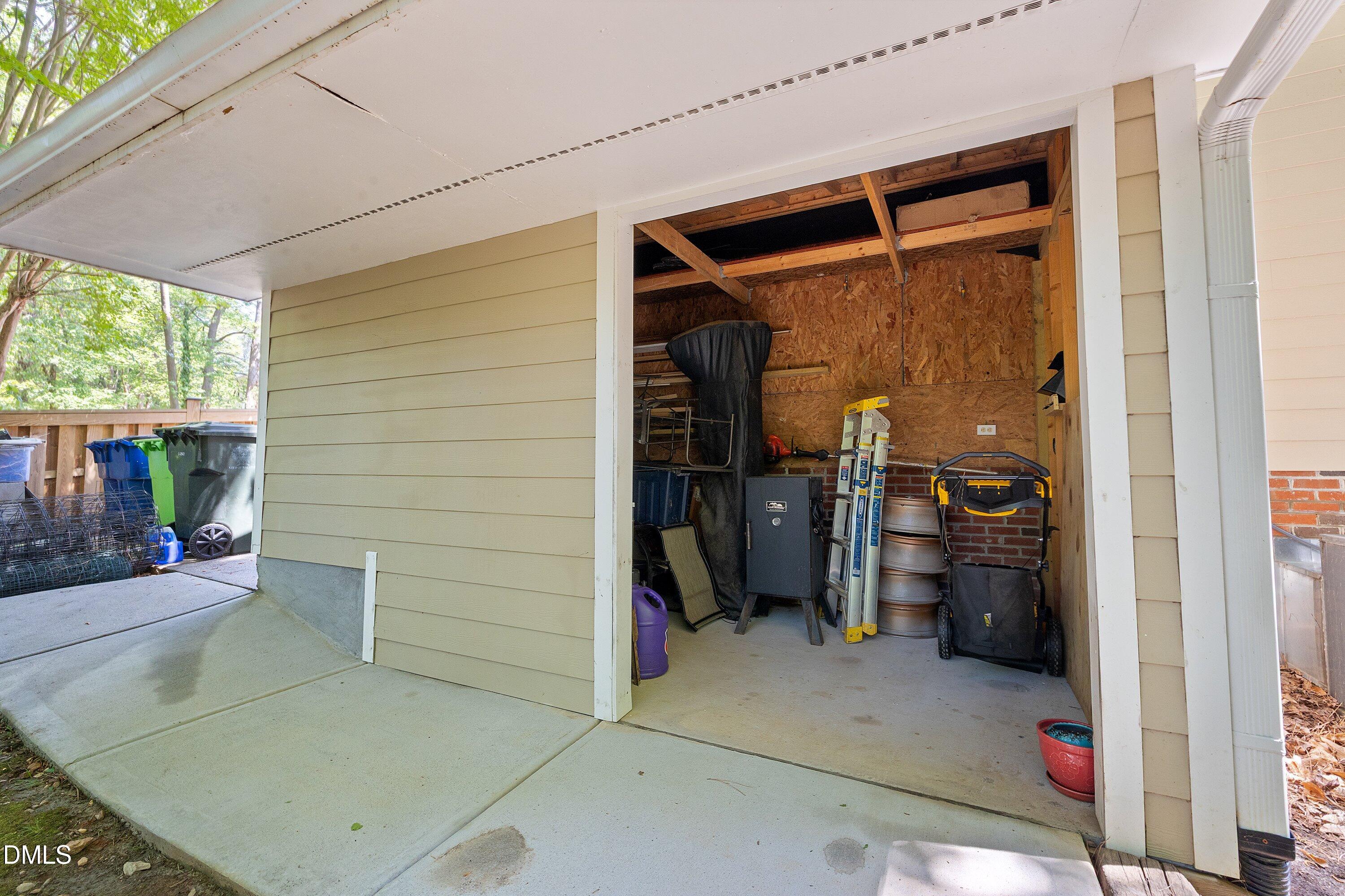 6540 Wynbrook Way Raleigh, NC 27612 - Photo 42 of 47 Additional storage