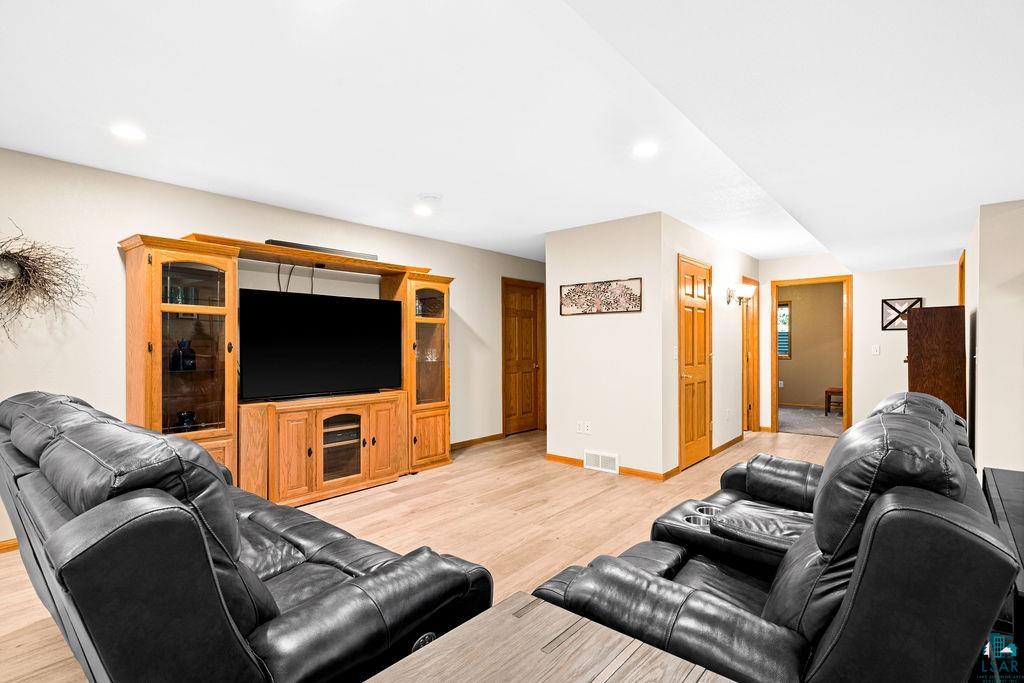 29 Riverside Road Esko, MN 55733 - Photo 31 of 50 Gallery Image 31