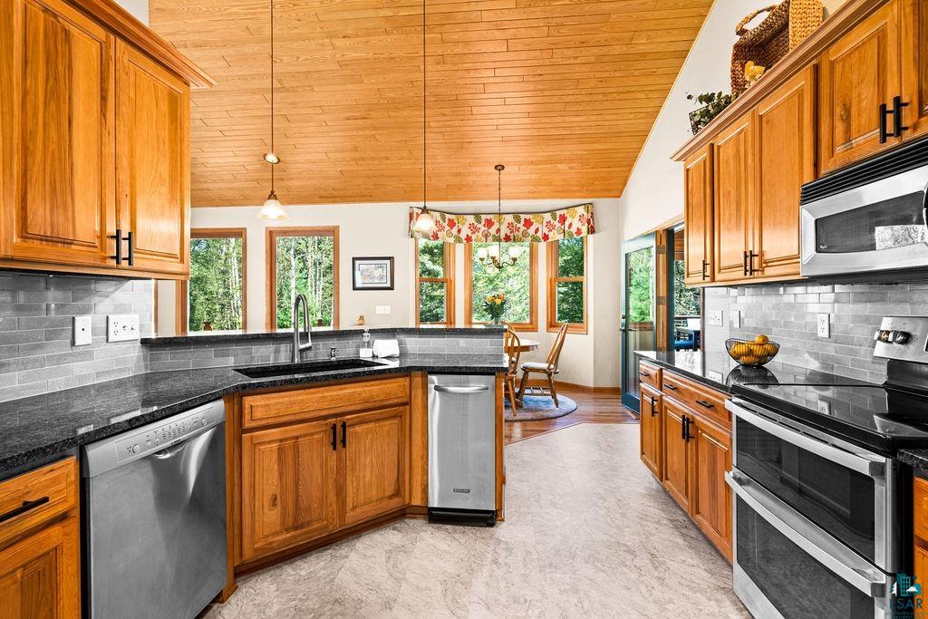 29 Riverside Road Esko, MN 55733 - Photo 9 of 50 Gallery Image 9
