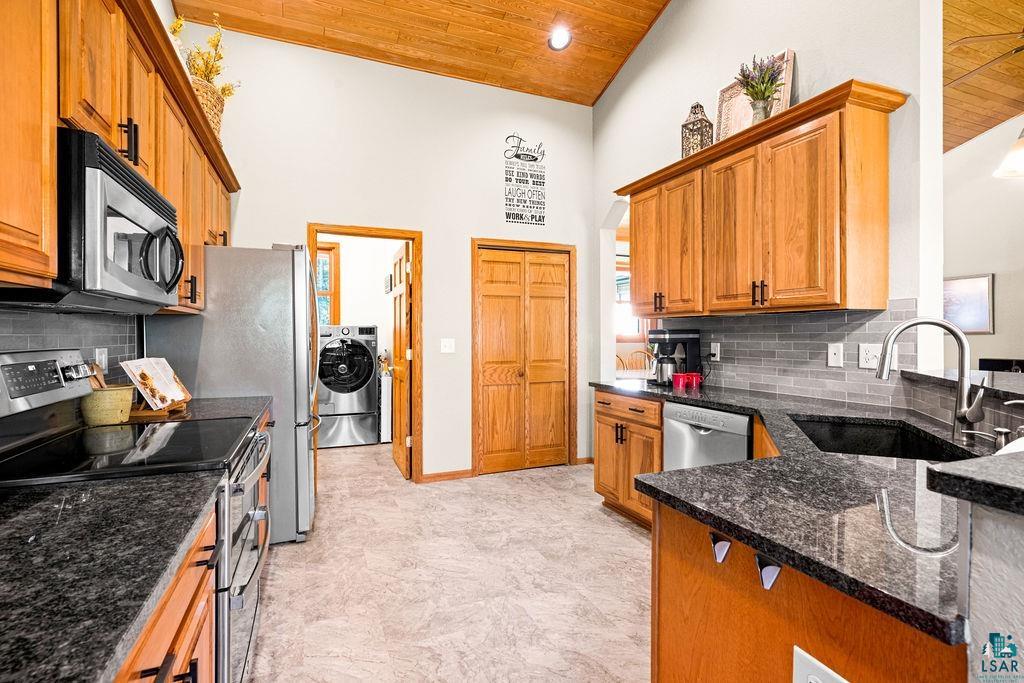 29 Riverside Road Esko, MN 55733 - Photo 10 of 50 Gallery Image 10