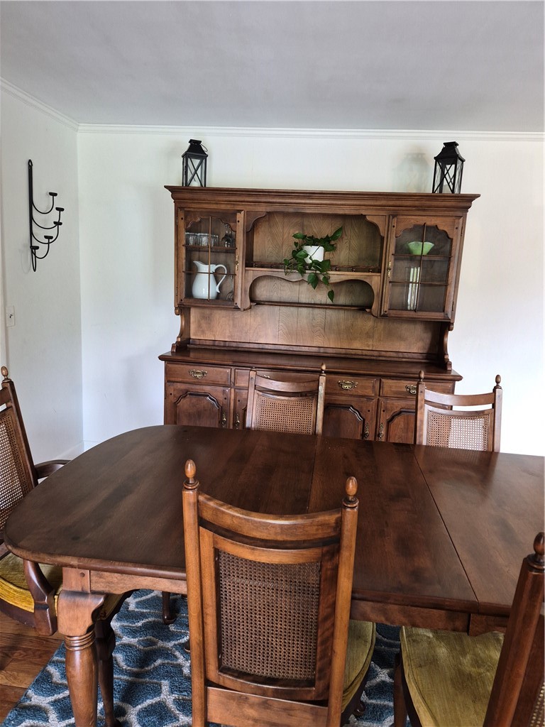 345 Stone Church Road Tiverton, RI 02878 - Photo 12 of 40 Family room/dining area