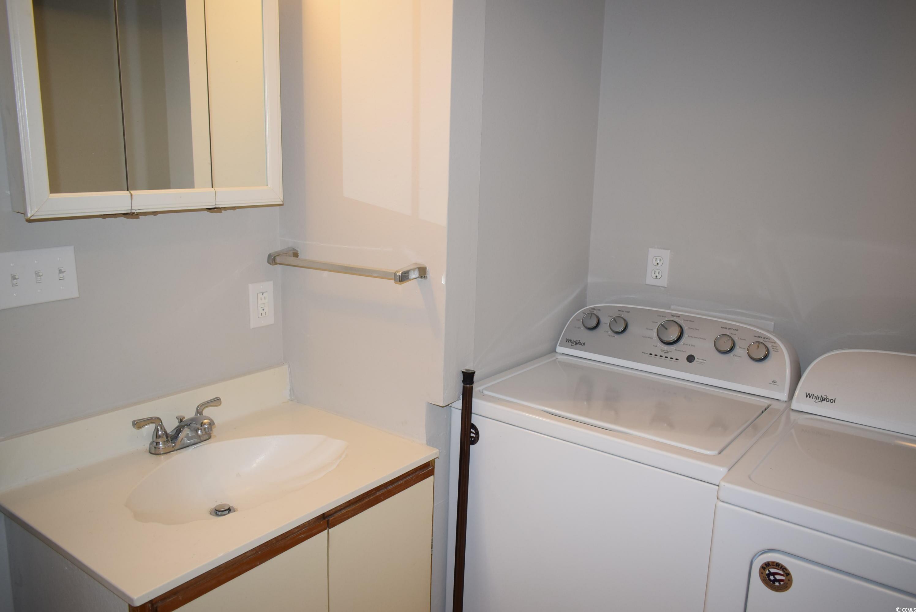 1208 Pinegrove Drive, Unit G Myrtle Beach, SC 29577 - Photo 8 of 15 Laundry area with independent washer and dryer