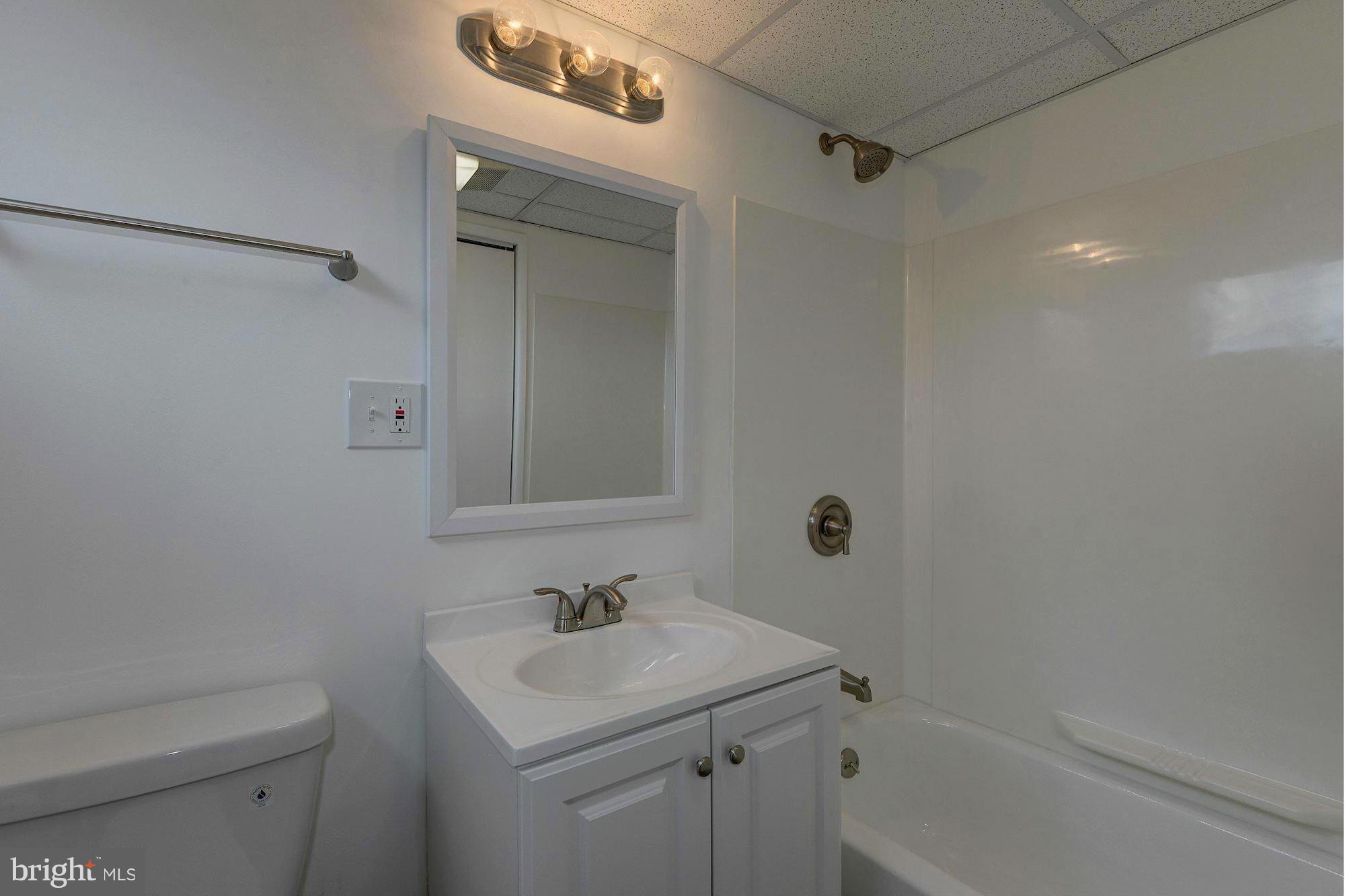 3305 Powder Mill Road Hyattsville, MD 20783 - Photo 23 of 30 Bath