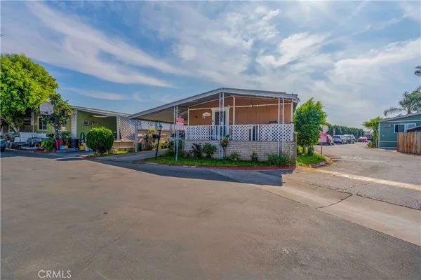 $200,000 | 4139 Paramount, Unit 18, Pico Rivera, CA 90660