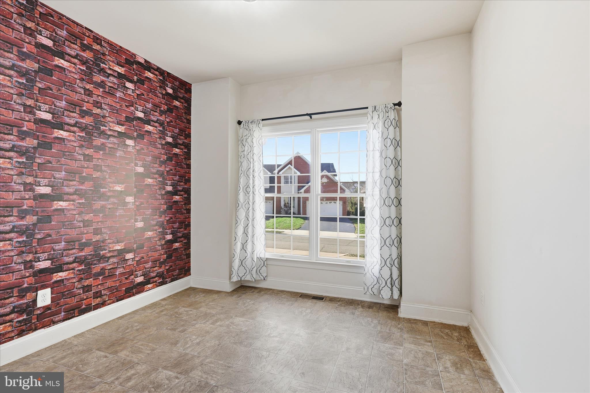 22908 North Brown Square Ashburn, VA 20148 - Photo 14 of 57