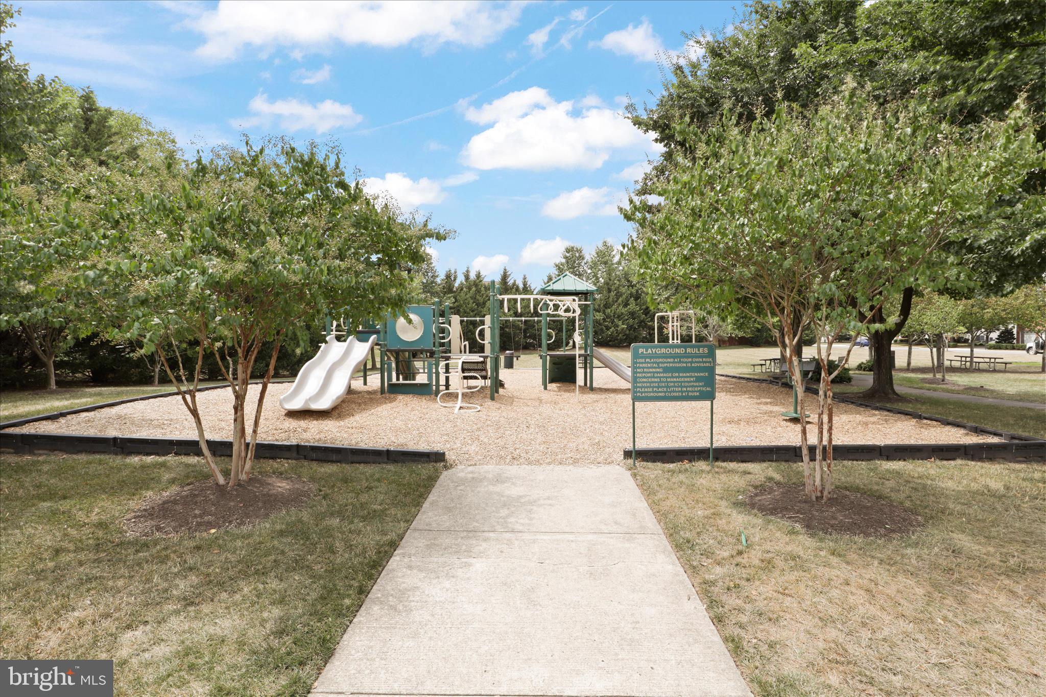 22908 North Brown Square Ashburn, VA 20148 - Photo 48 of 57 a park view with a fountain