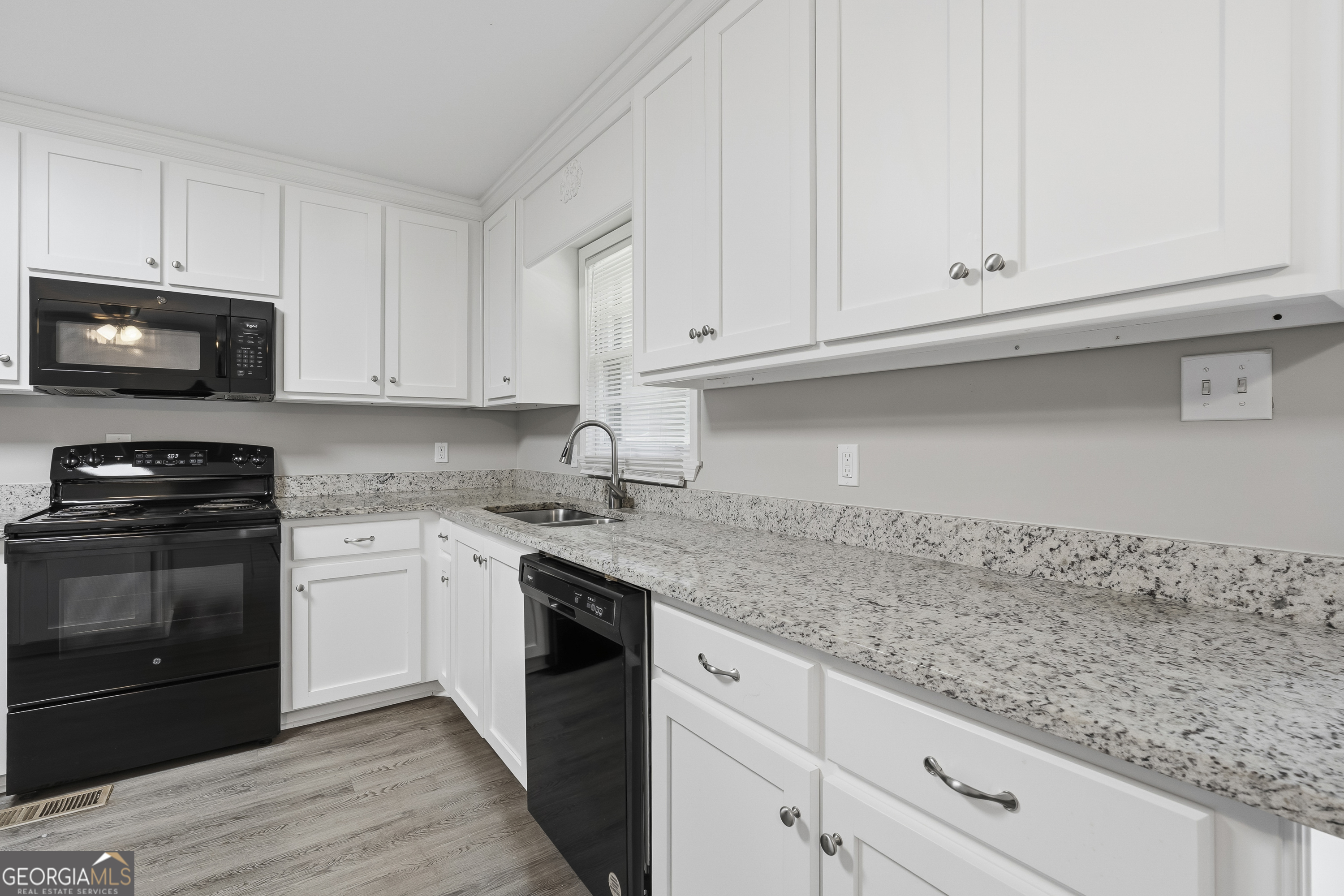 4329 Essex Road Macon, GA 31206 - Photo 16 of 38