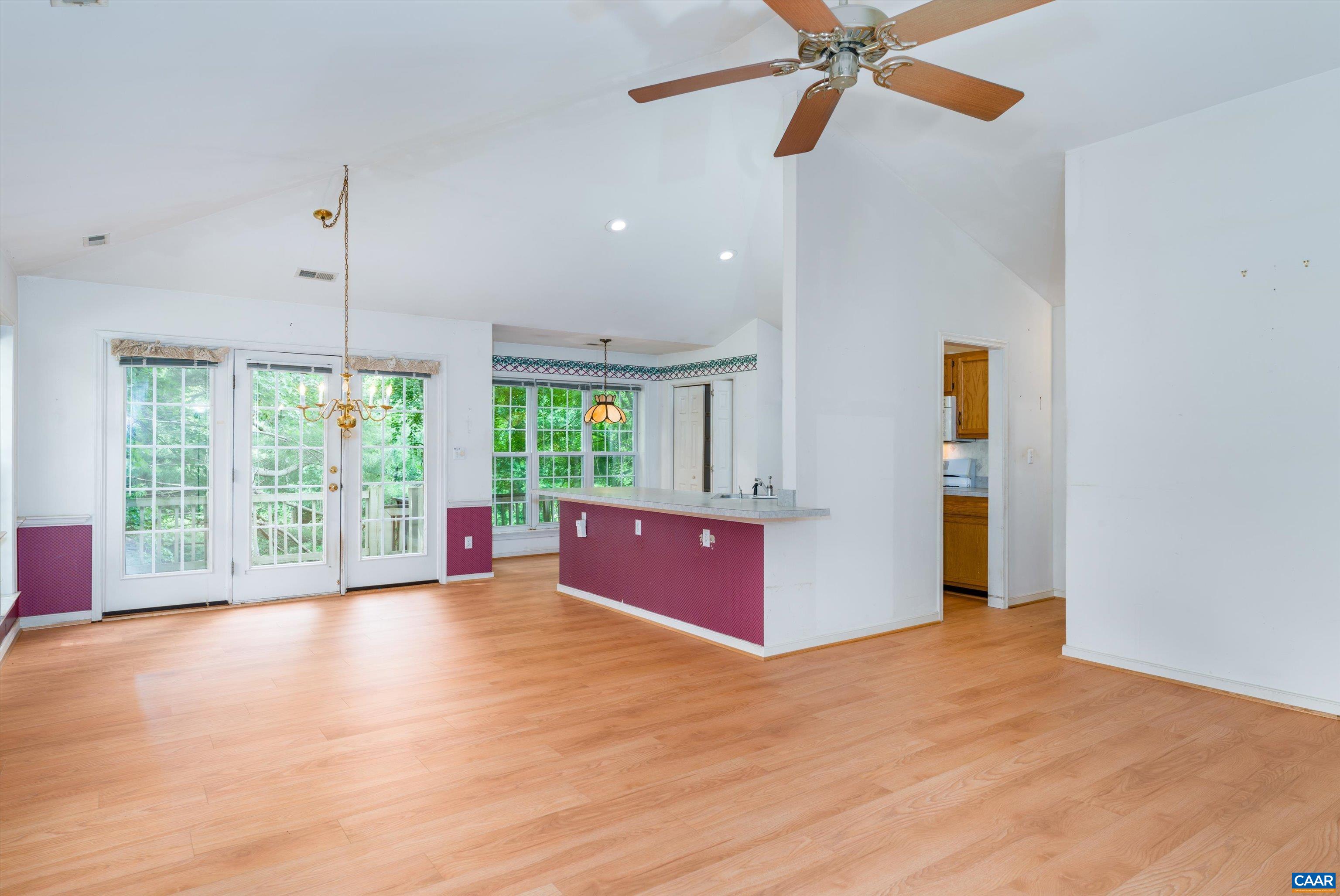 929 Devon Spring Court Charlottesville, VA 22903 - Photo 5 of 25 Gallery Image 5