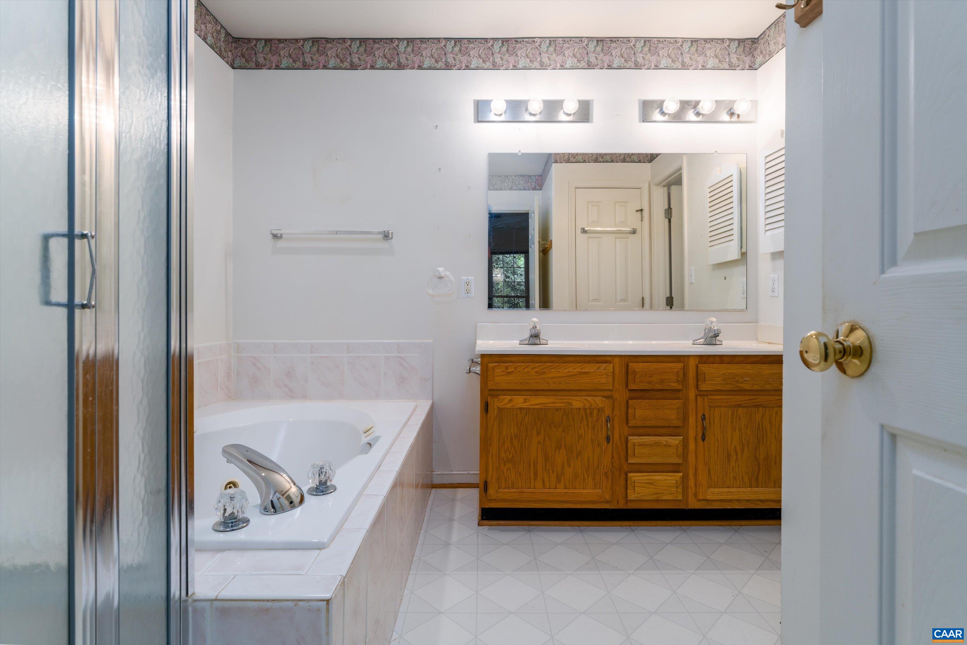 929 Devon Spring Court Charlottesville, VA 22903 - Photo 10 of 25 Gallery Image 10
