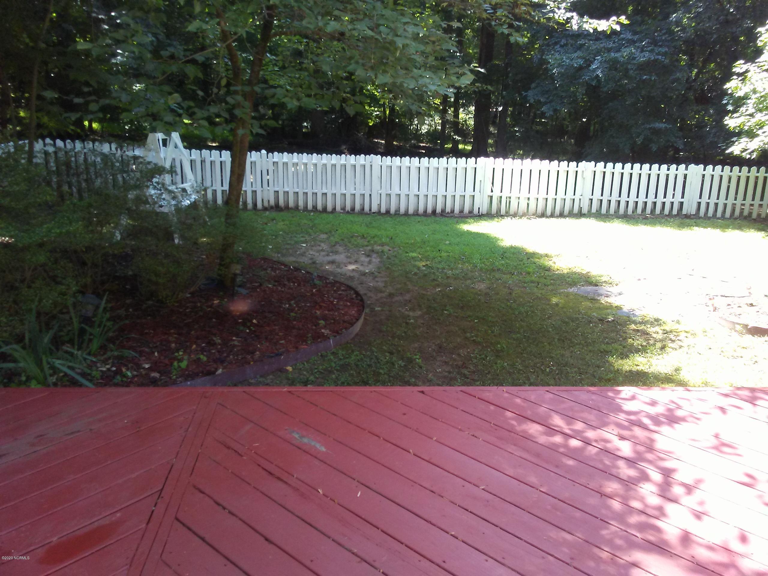 3312 Singleleaf Lane Raleigh, NC 27616 - Photo 3 of 16 0808201131_Burst01