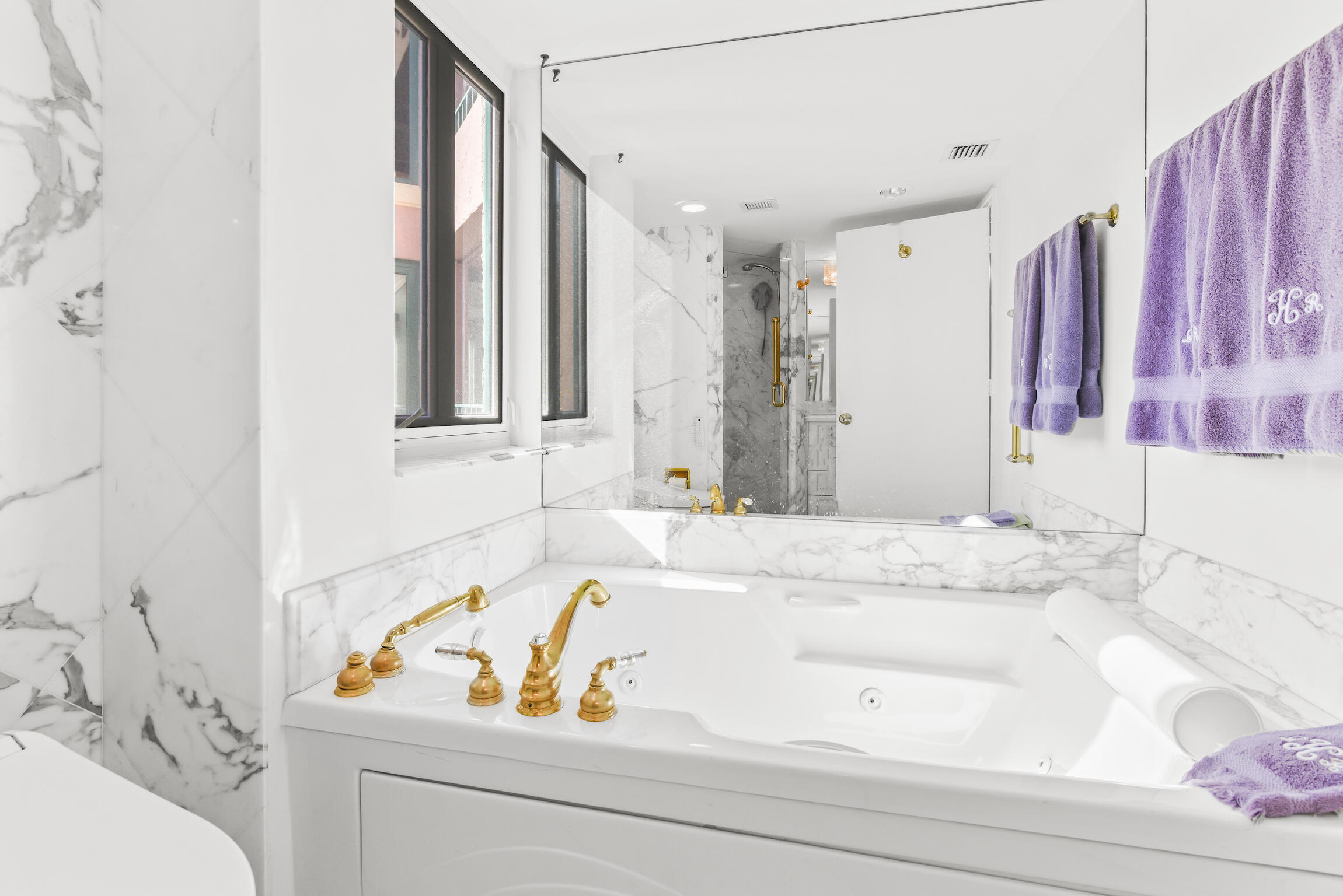 120 Southeast 5th Avenue, Unit 426 Boca Raton, FL 33432 - Photo 15 of 37 Primary Bathroom Jacuzzi Tub