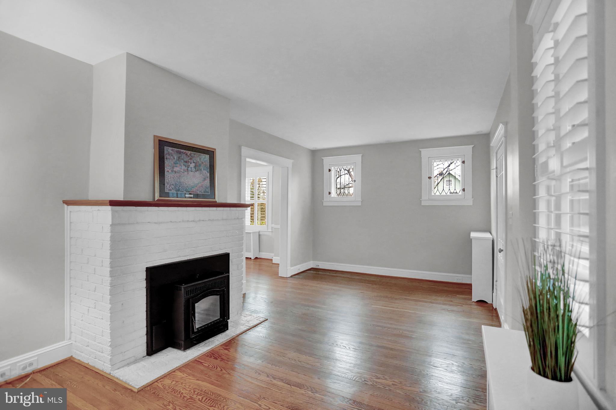 616 Hollen Road Baltimore, MD 21212 - Photo 6 of 39 Living Room