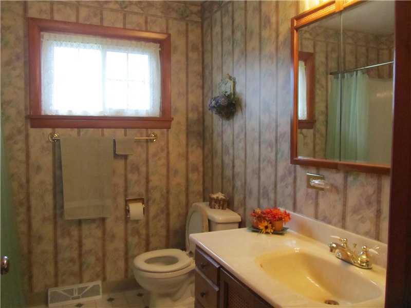 647 Greenville Road Mercer, PA 16137 - Photo 16 of 25 Full Bath.