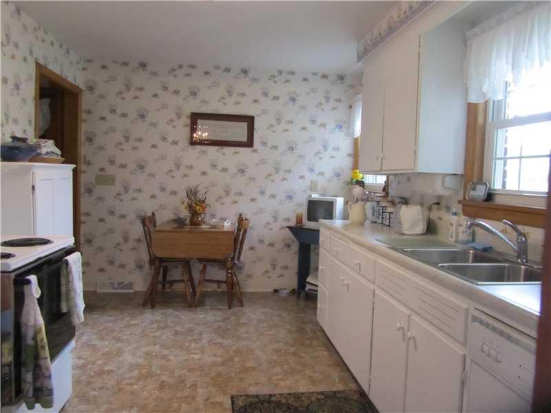 647 Greenville Road Mercer, PA 16137 - Photo 6 of 25 Kitchen.