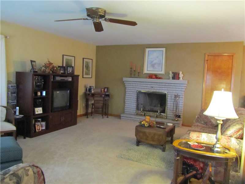 647 Greenville Road Mercer, PA 16137 - Photo 10 of 25 Living Room.