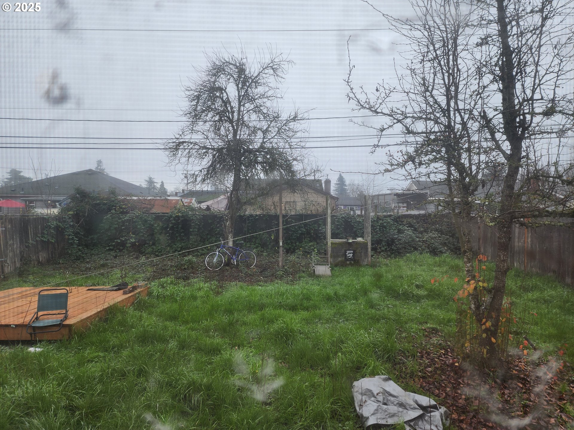 2345 F Street Springfield, OR 97477 - Photo 12 of 20 a view of a backyard