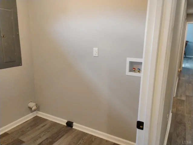 a view of a house with a small yard