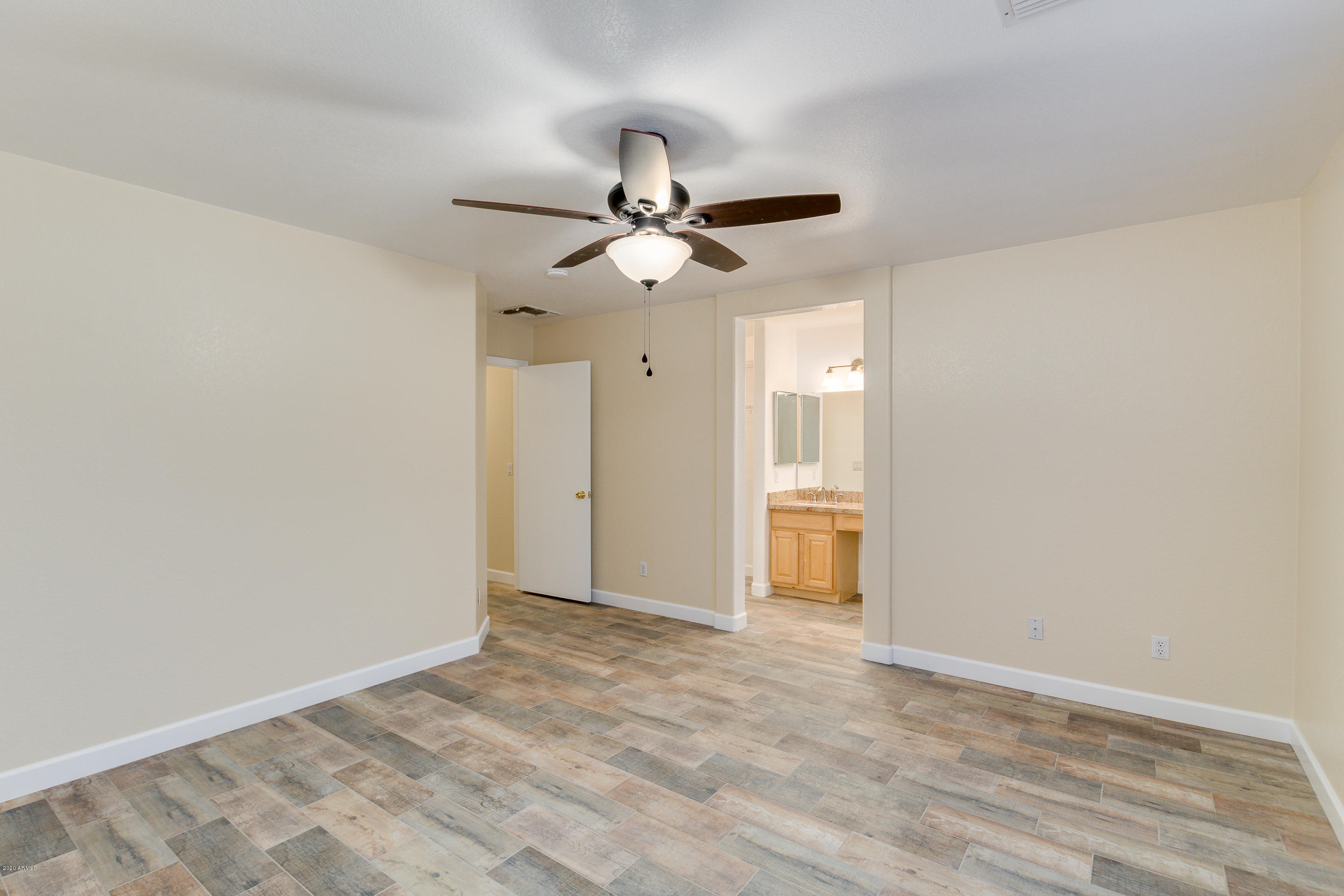 13009 W REDFIELD RD El Mirage AZ