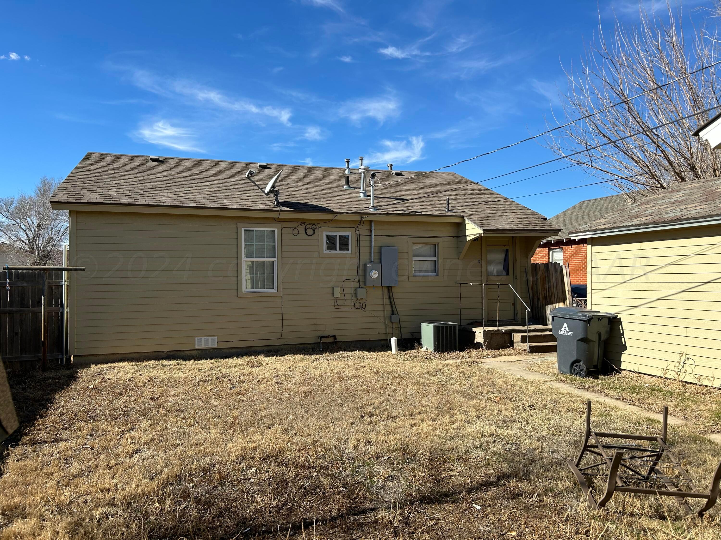 4111 South Jackson Street Amarillo, TX 79110 - Photo 4 of 28 back of front house