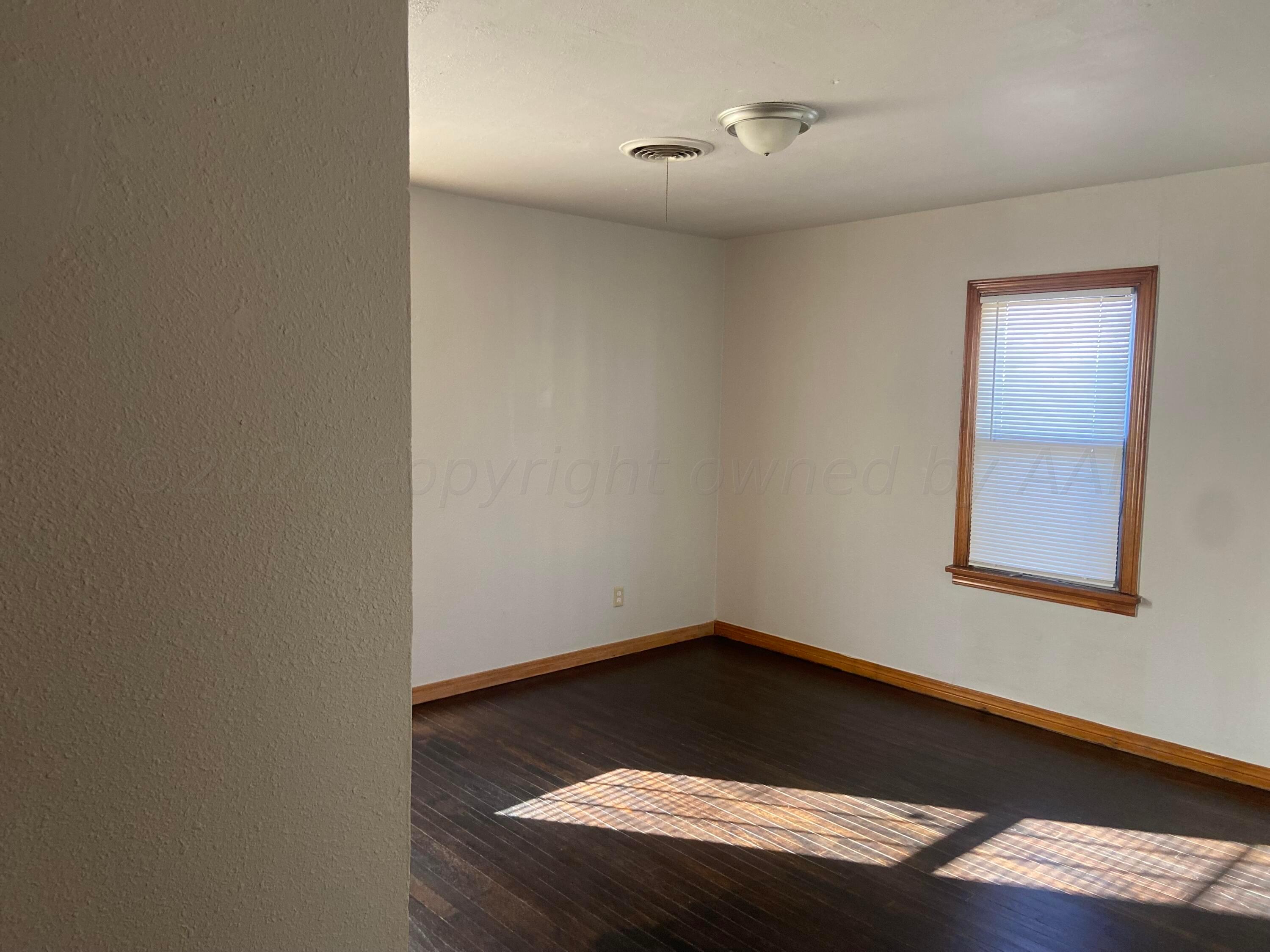4111 South Jackson Street Amarillo, TX 79110 - Photo 6 of 28 Bedroom