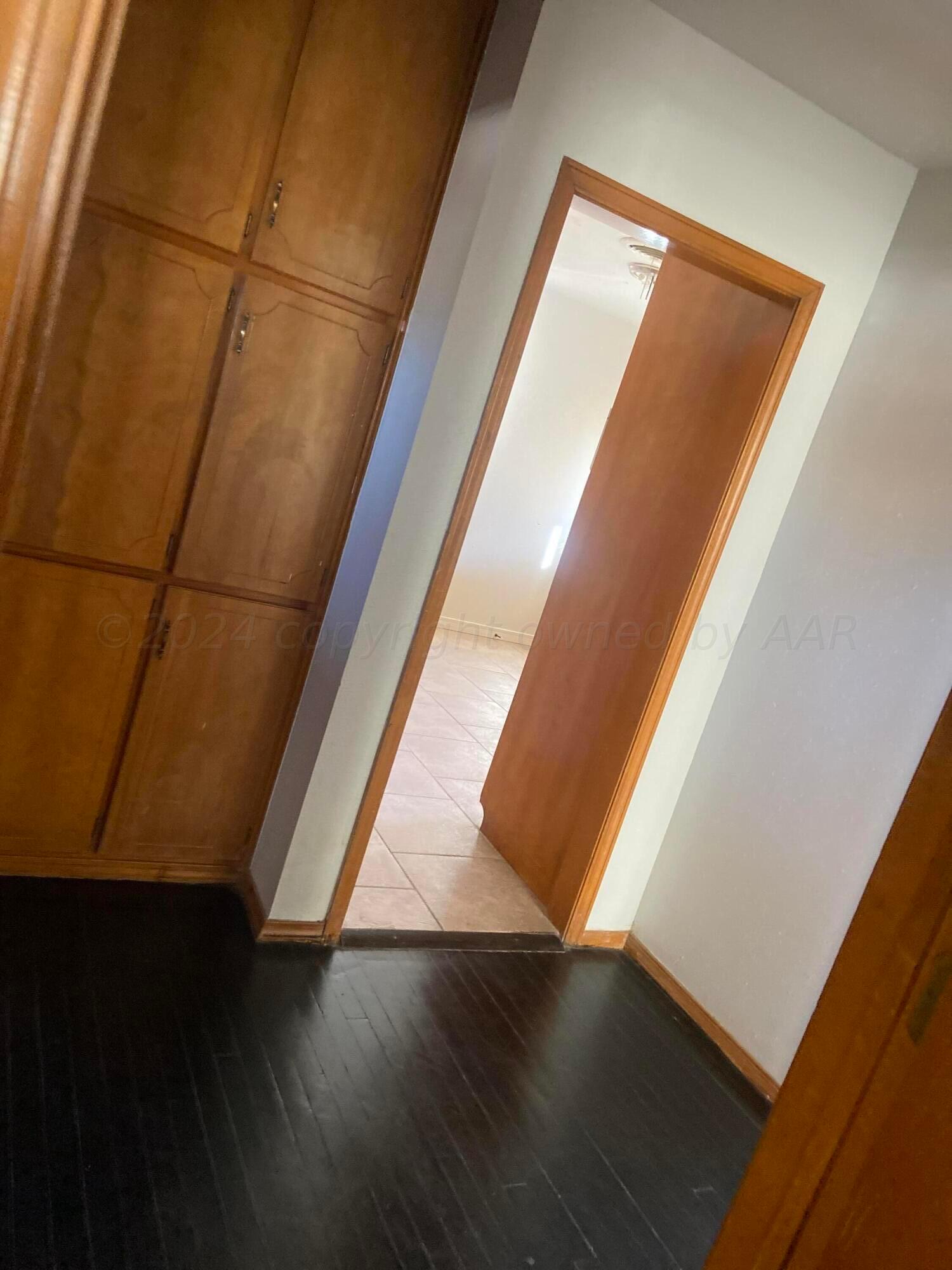 4111 South Jackson Street Amarillo, TX 79110 - Photo 8 of 28 Hall