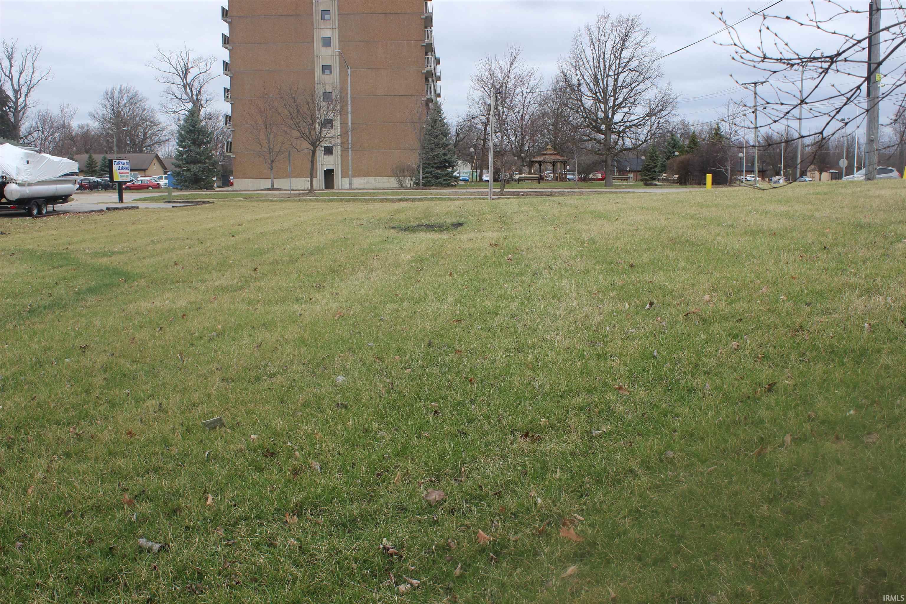 1550 East Tillman Road Fort Wayne, IN 46816 - Photo 3 of 7 Gallery Image 3