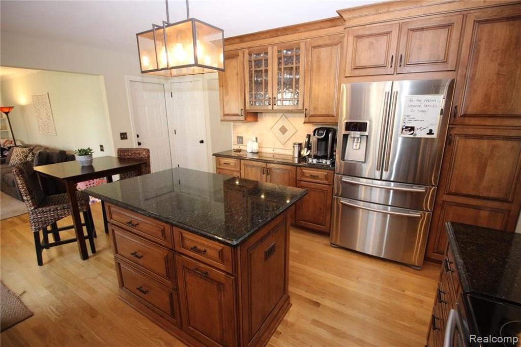 775 Whitney Drive Rochester Hills, MI 48307 - Photo 11 of 22