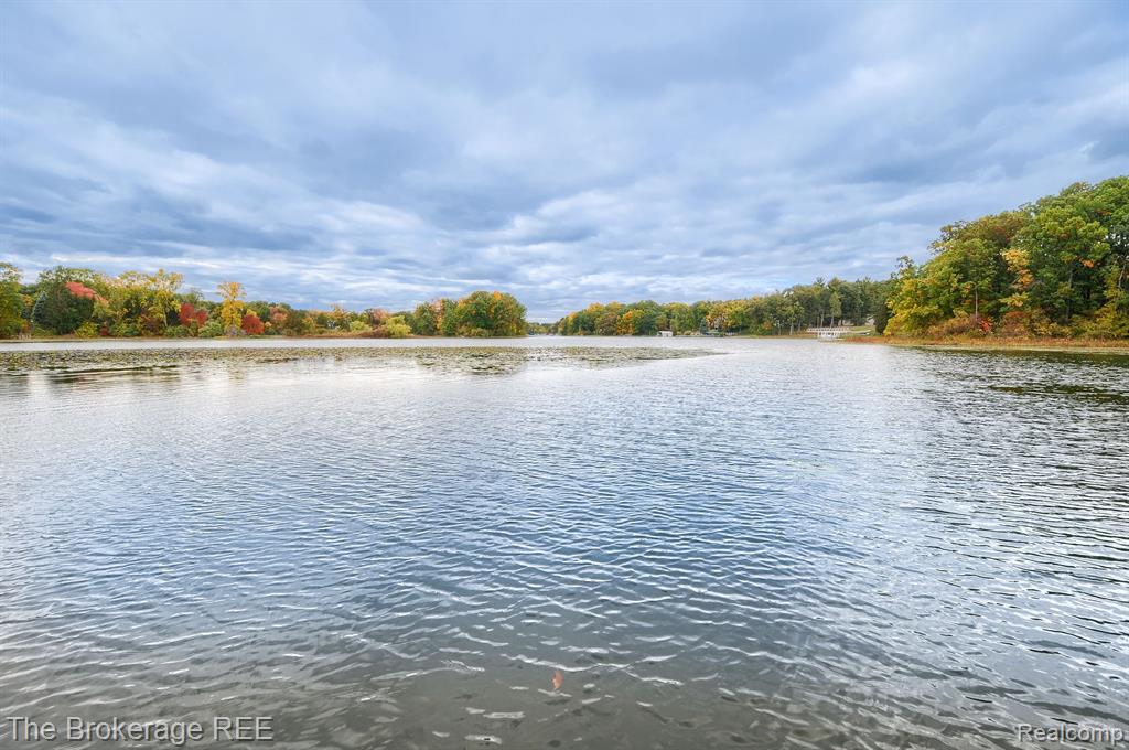6545 Bennett Lake Road Fenton, MI 48430 - Photo 40 of 41