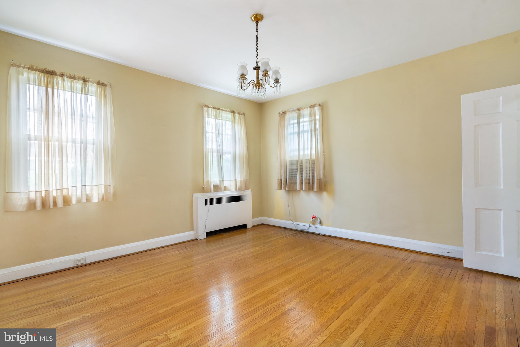 4826 Coleherne Road Baltimore, MD 21229 - Photo 13 of 44 Hardwood Floors Throughout
