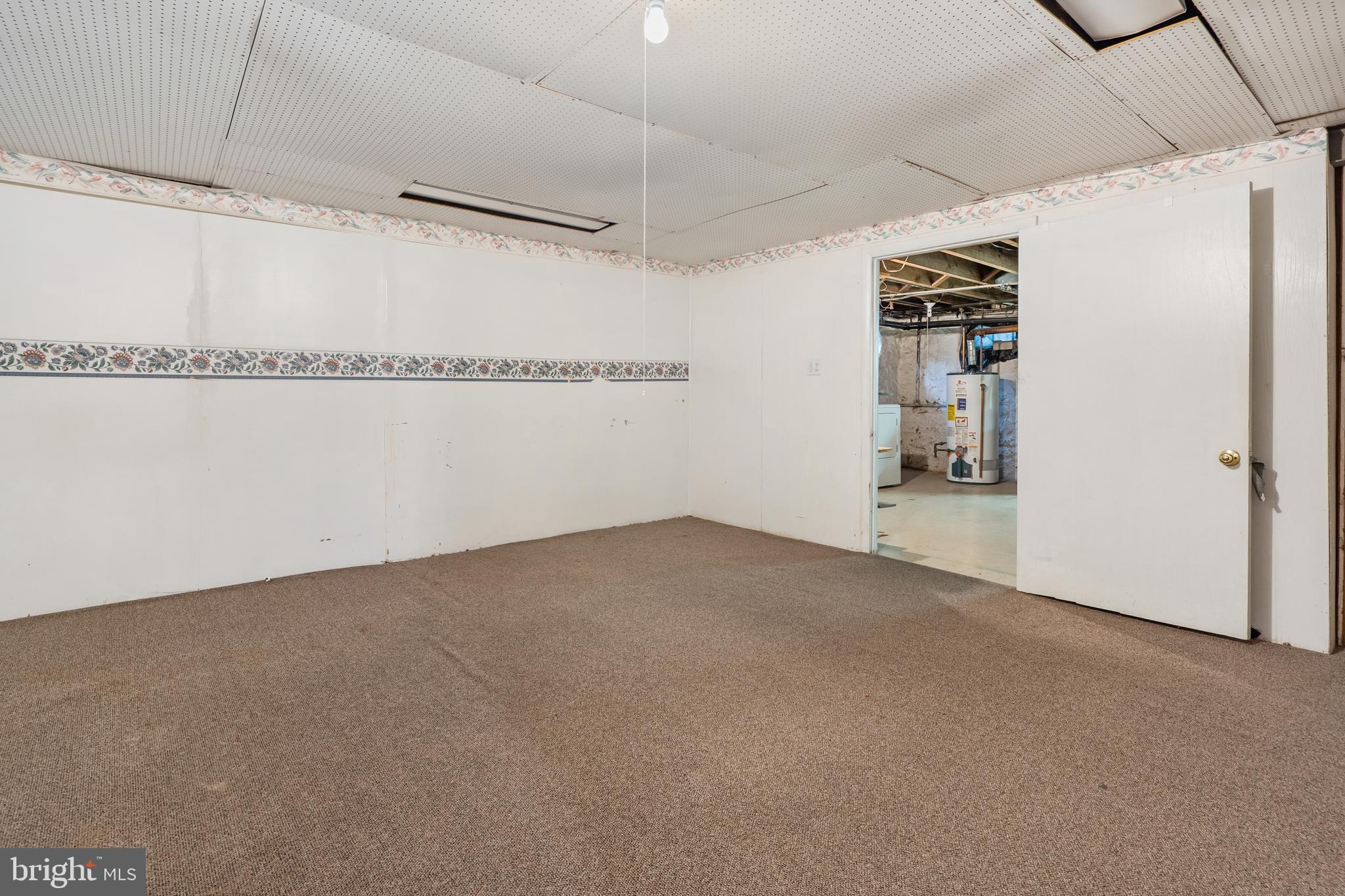 4826 Coleherne Road Baltimore, MD 21229 - Photo 31 of 44 Basement - Great for Family Fun