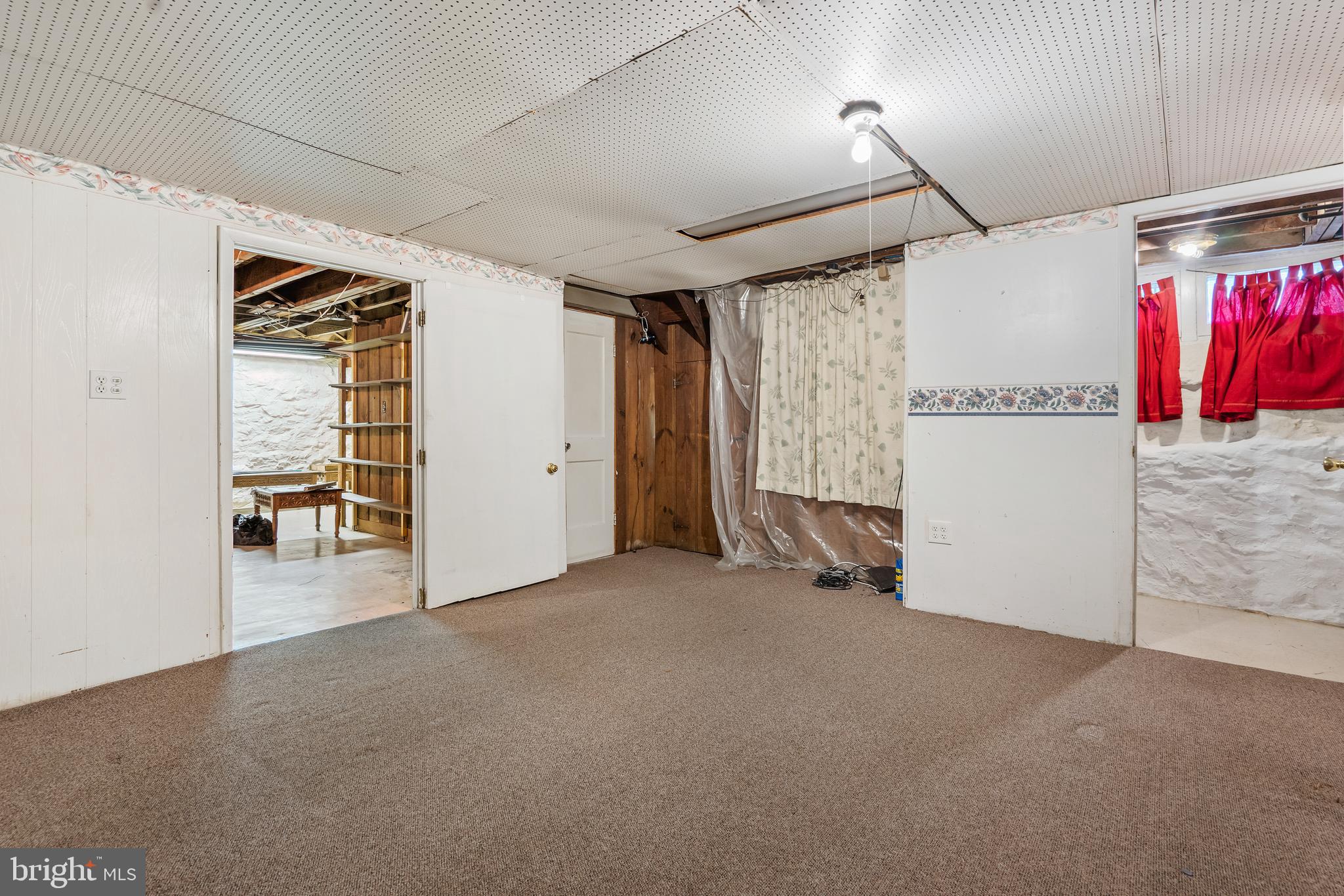 4826 Coleherne Road Baltimore, MD 21229 - Photo 32 of 44 Large Recreation Room