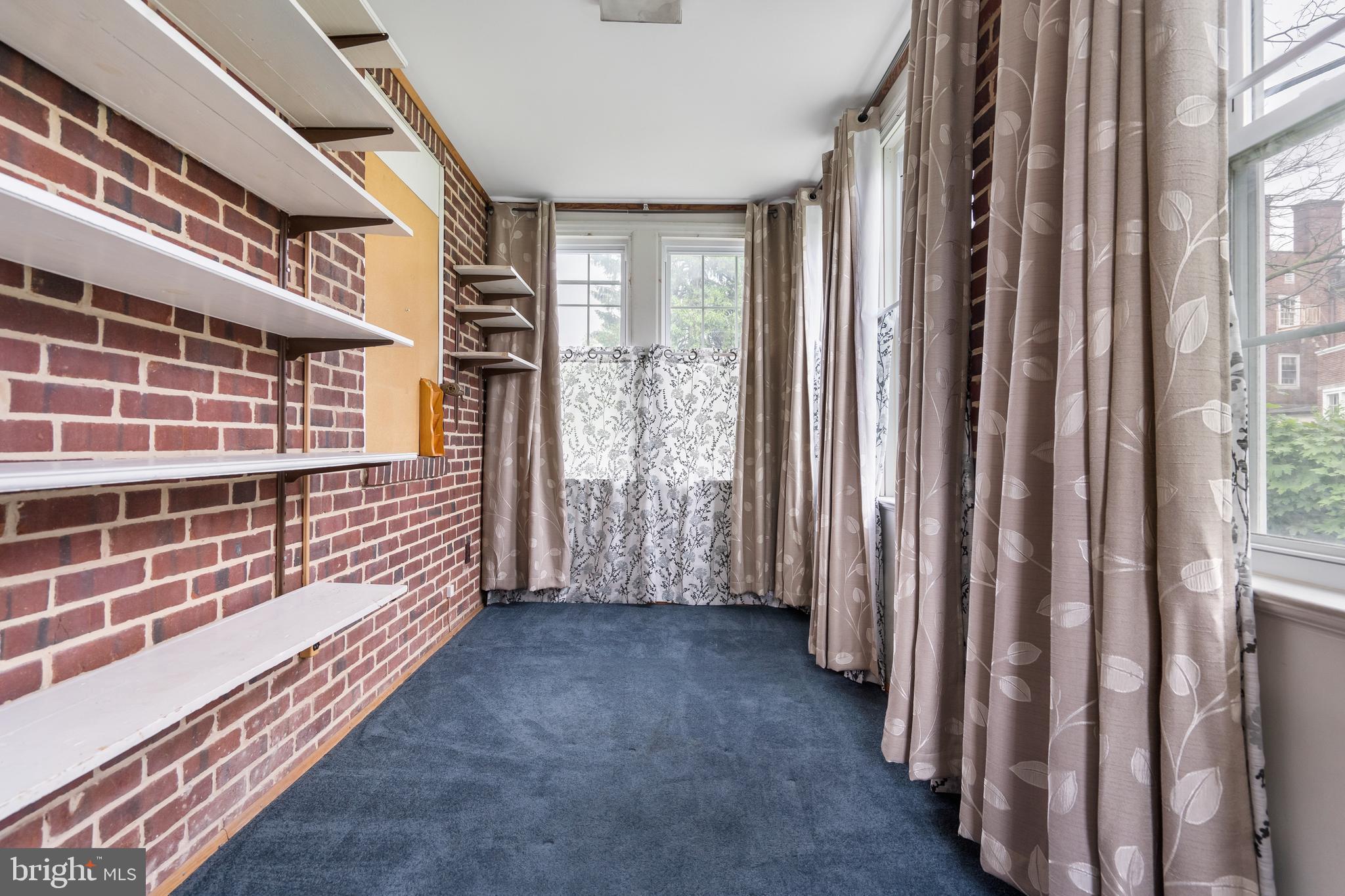4826 Coleherne Road Baltimore, MD 21229 - Photo 37 of 44 Sunroom for Relaxing