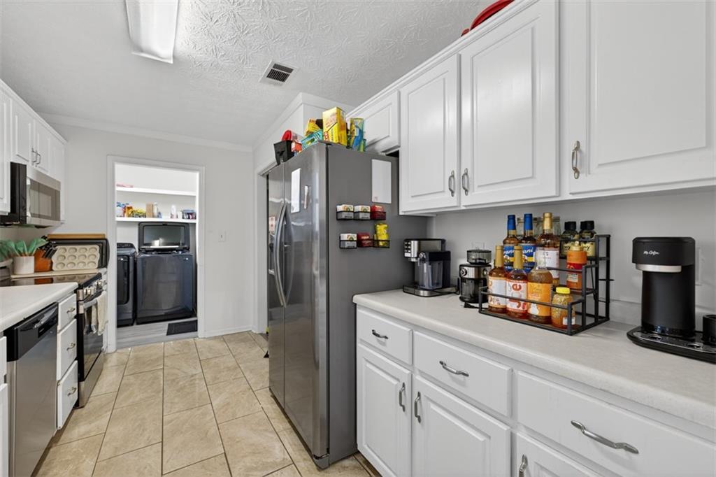 494 Spring Street Social Circle, GA 30025 - Photo 4 of 11