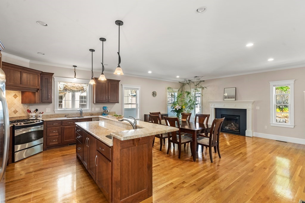 439 Appleton Street Arlington, MA 02476 - Photo 6 of 20 Gallery Image 6