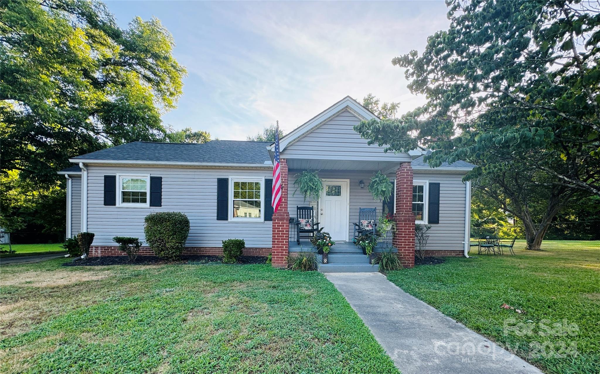1003 Ruth Avenue Kannapolis, NC 28083 - Photo 1 of 22 Gallery Image 1