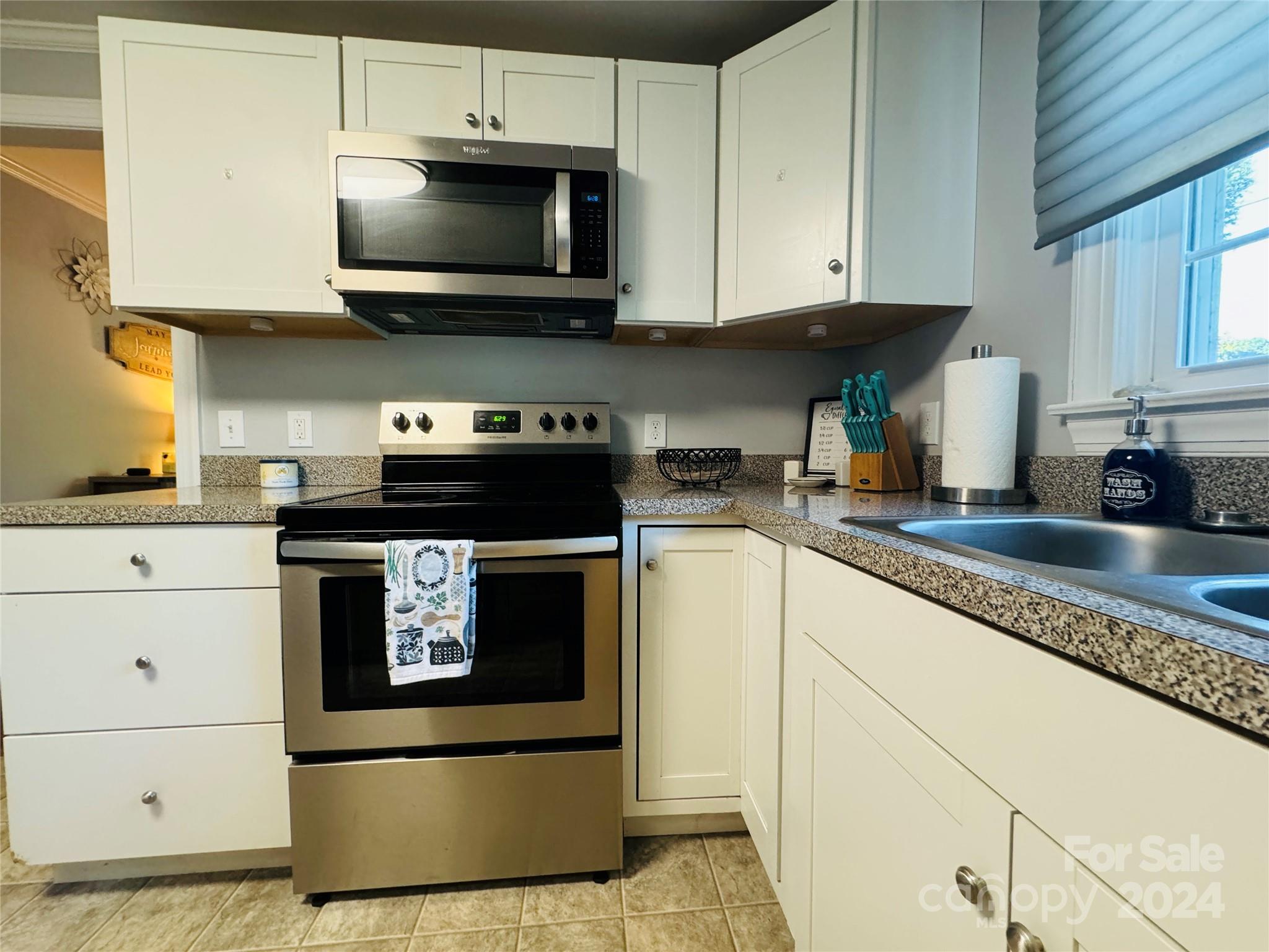 1003 Ruth Avenue Kannapolis, NC 28083 - Photo 6 of 22 Gallery Image 6