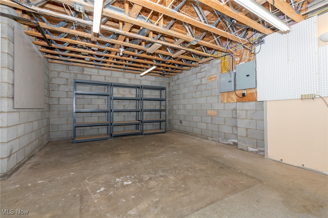 89 Furnace Run Road Akron, OH 44307 - Photo 27 of 29 Lower level workshop