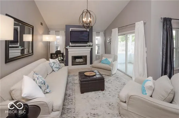 $2,150 | 9712 Indigo Lane, Fishers, IN 46038