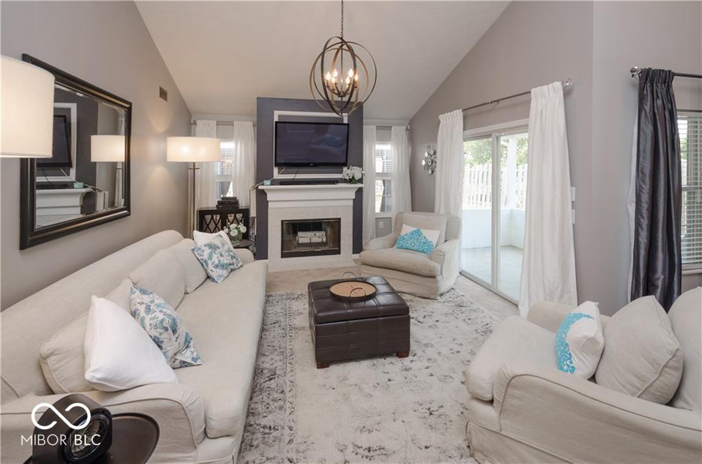 9712 Indigo Lane Fishers, IN 46038 - Photo 2 of 11