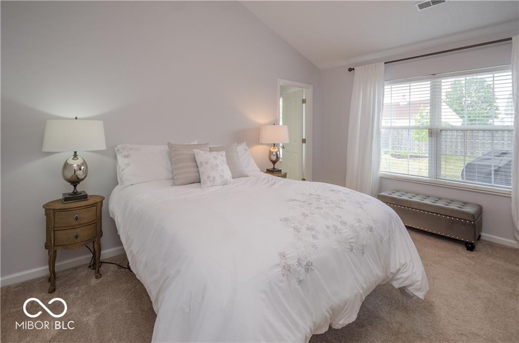 9712 Indigo Lane Fishers, IN 46038 - Photo 7 of 11