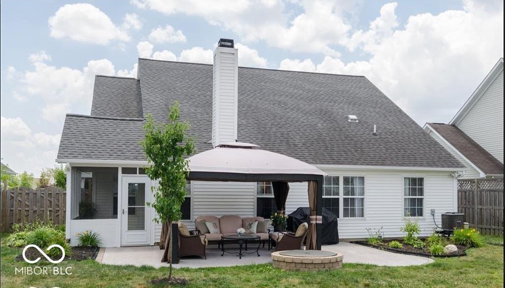 9712 Indigo Lane Fishers, IN 46038 - Photo 10 of 11