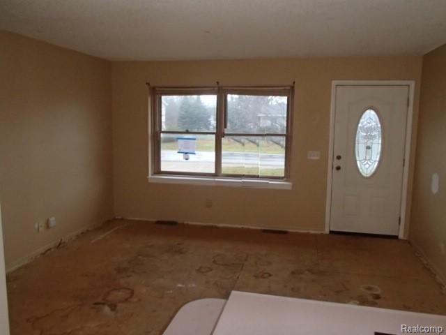 1958 Radcliff Road Traverse City, MI 49685 - Photo 10 of 12 8.jpg