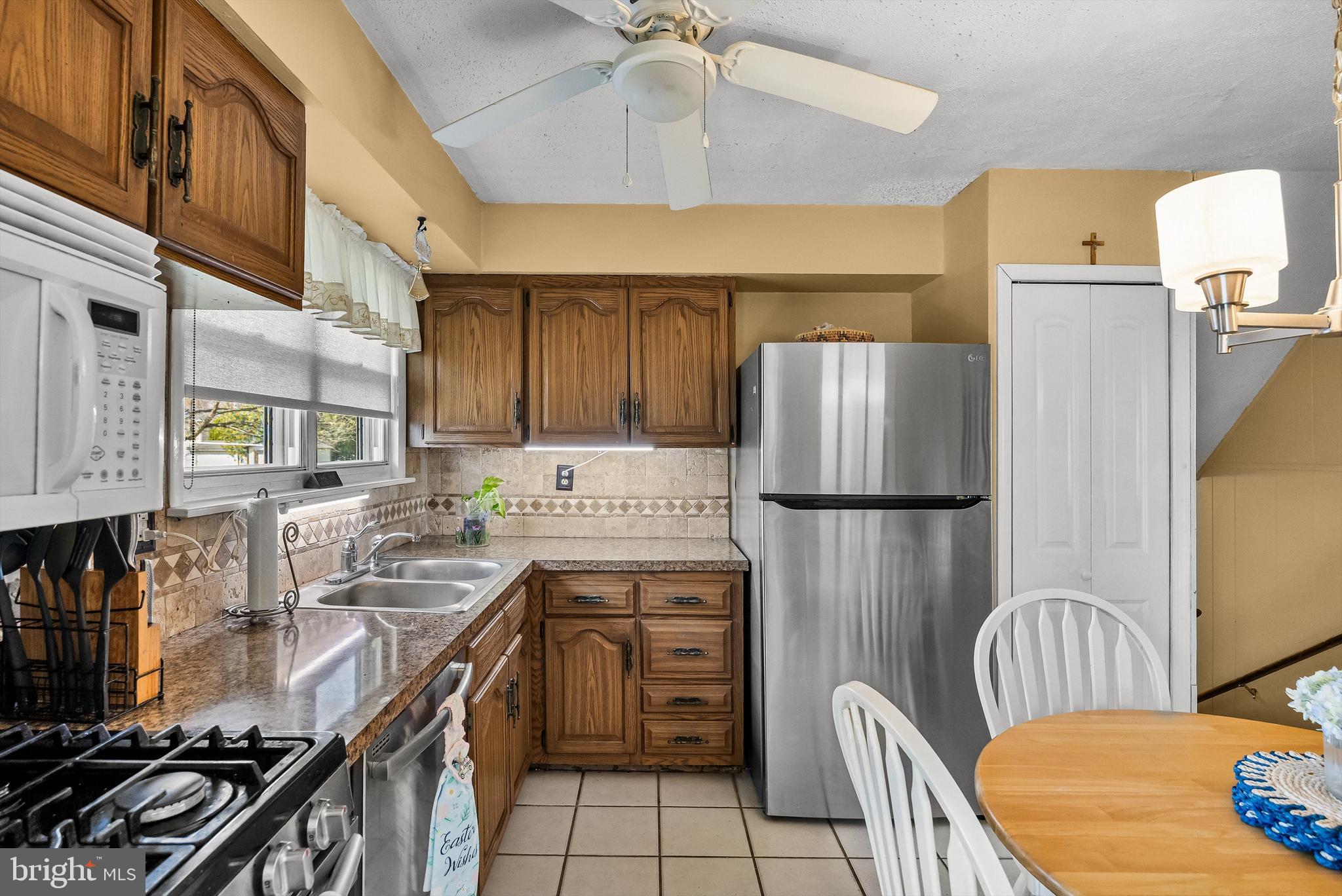 49 Haines Mill Road Delran, NJ 08075 - Photo 7 of 28