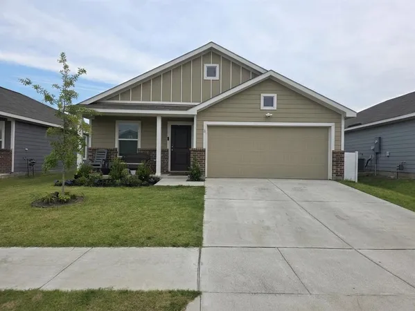 $1,875 | 425 Dewberry Street, Princeton, TX 75407