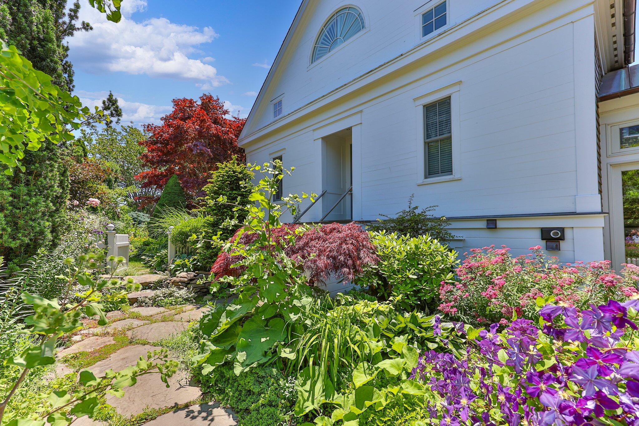 52 Point Street Provincetown, MA 02657 - Photo 3 of 46 57-web-or-mls-52-point-st