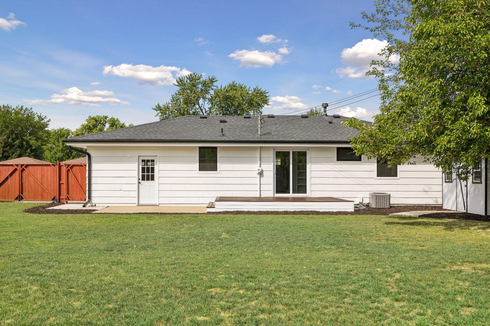 8209 Goodrich Road Bloomington, MN 55437 - Photo 35 of 38 Gallery Image 35