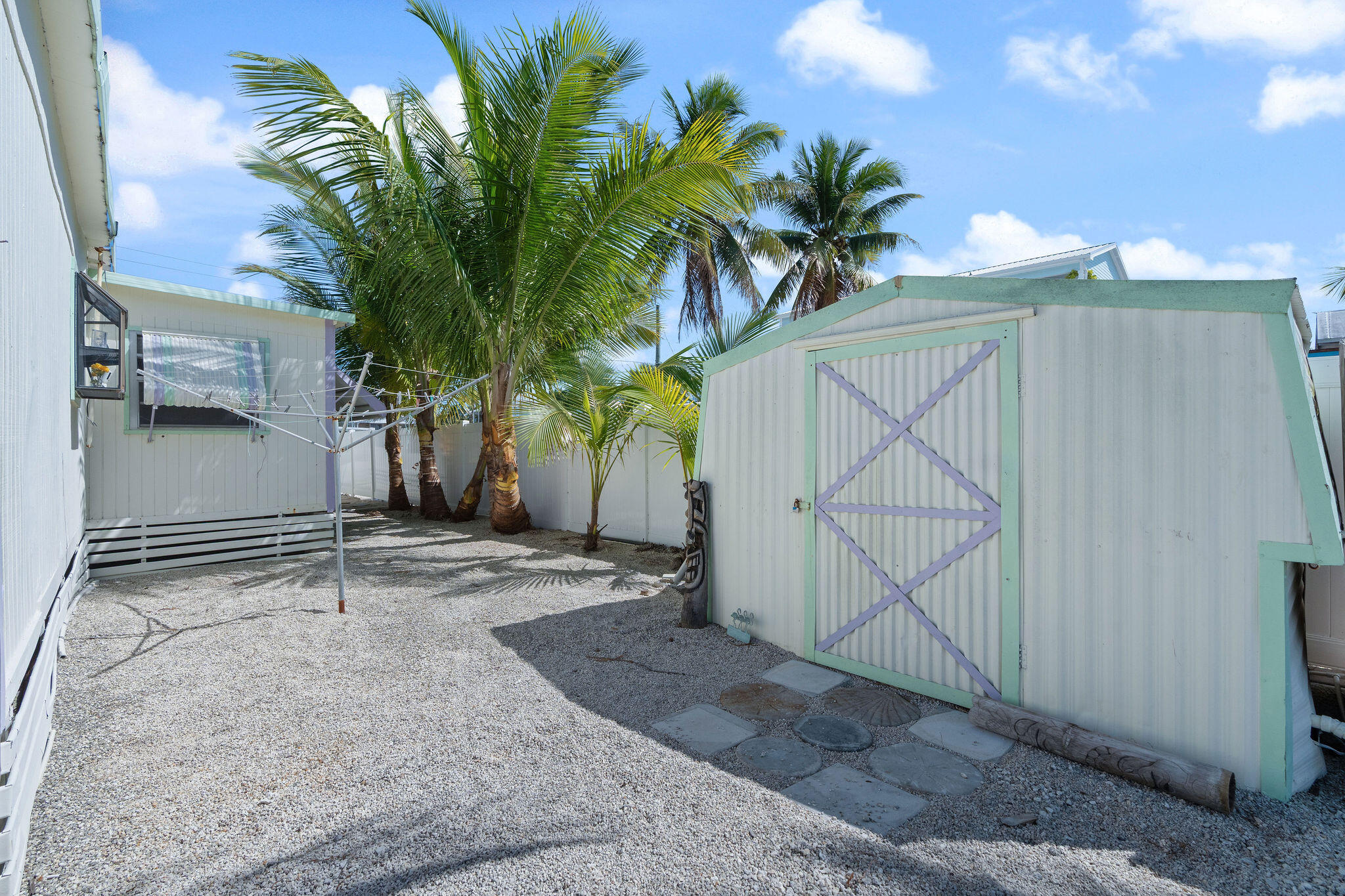 246 Lower Matecumbe Road Key Largo, FL 33037 - Photo 19 of 51 BACK 6