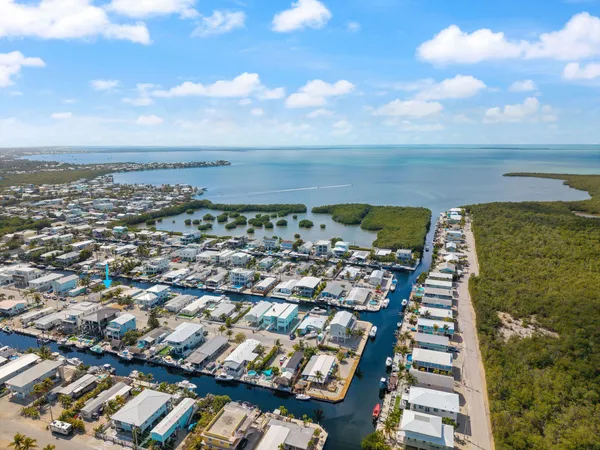 $948,800 | 246 Lower Matecumbe Road, Key Largo, FL 33037