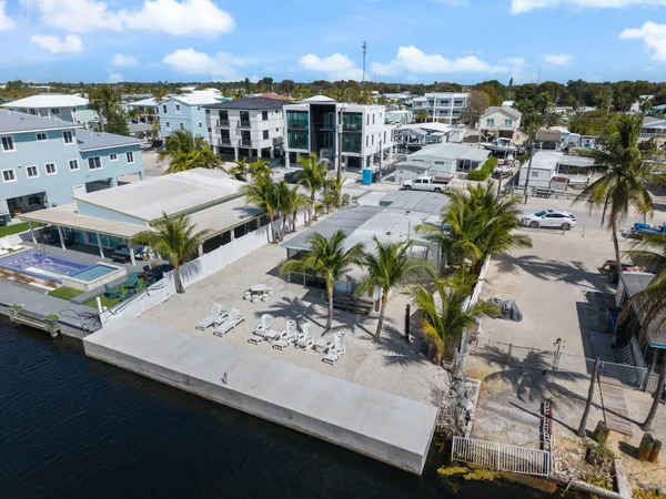 $948,800 | 246 Lower Matecumbe Road, Key Largo, FL 33037
