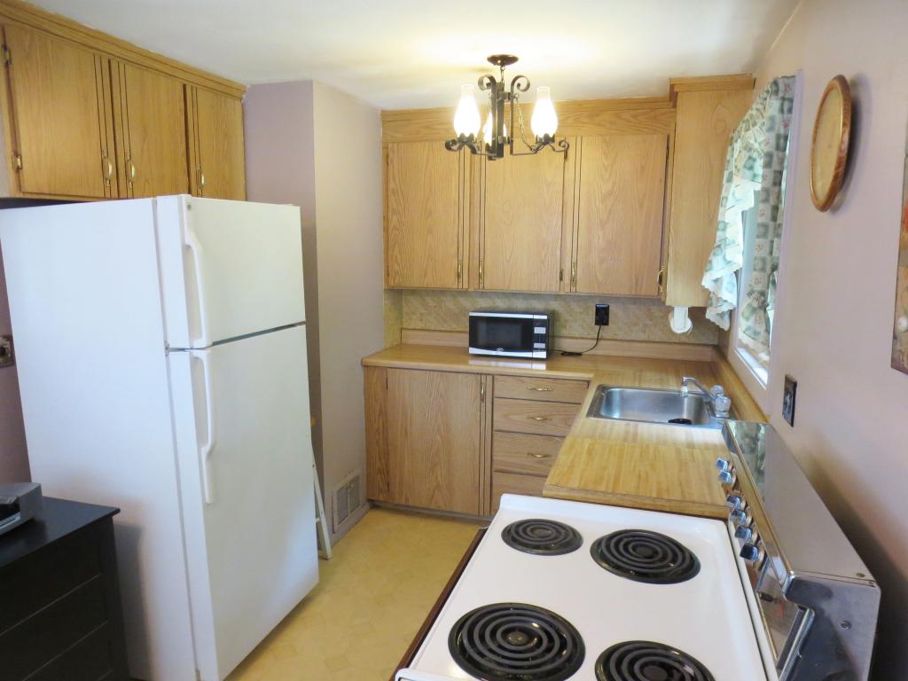 4 Wedgewood Road Dover, NH 03820 - Photo 5 of 18 Gallery Image 5
